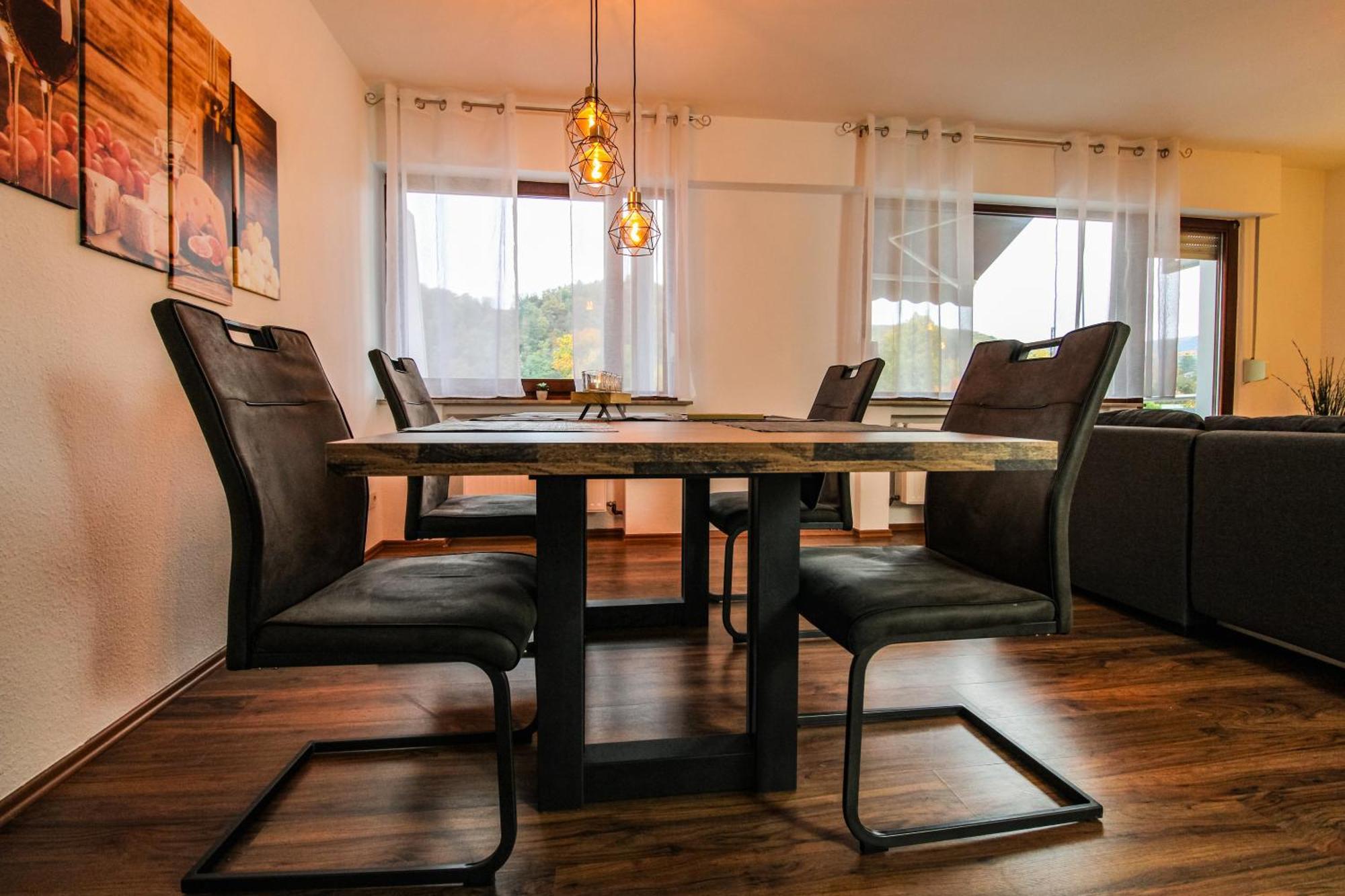 בולאיי Moderne Fewo Sky Netflix Terrasse Burgblick Boxspringbett Waschtrockner מראה חיצוני תמונה