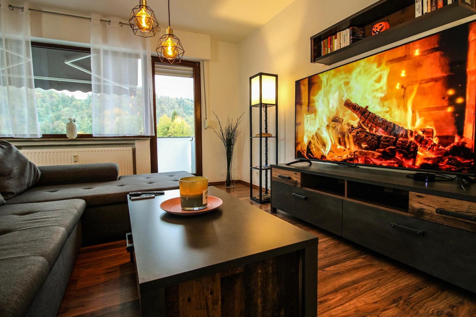 בולאיי Moderne Fewo Sky Netflix Terrasse Burgblick Boxspringbett Waschtrockner מראה חיצוני תמונה