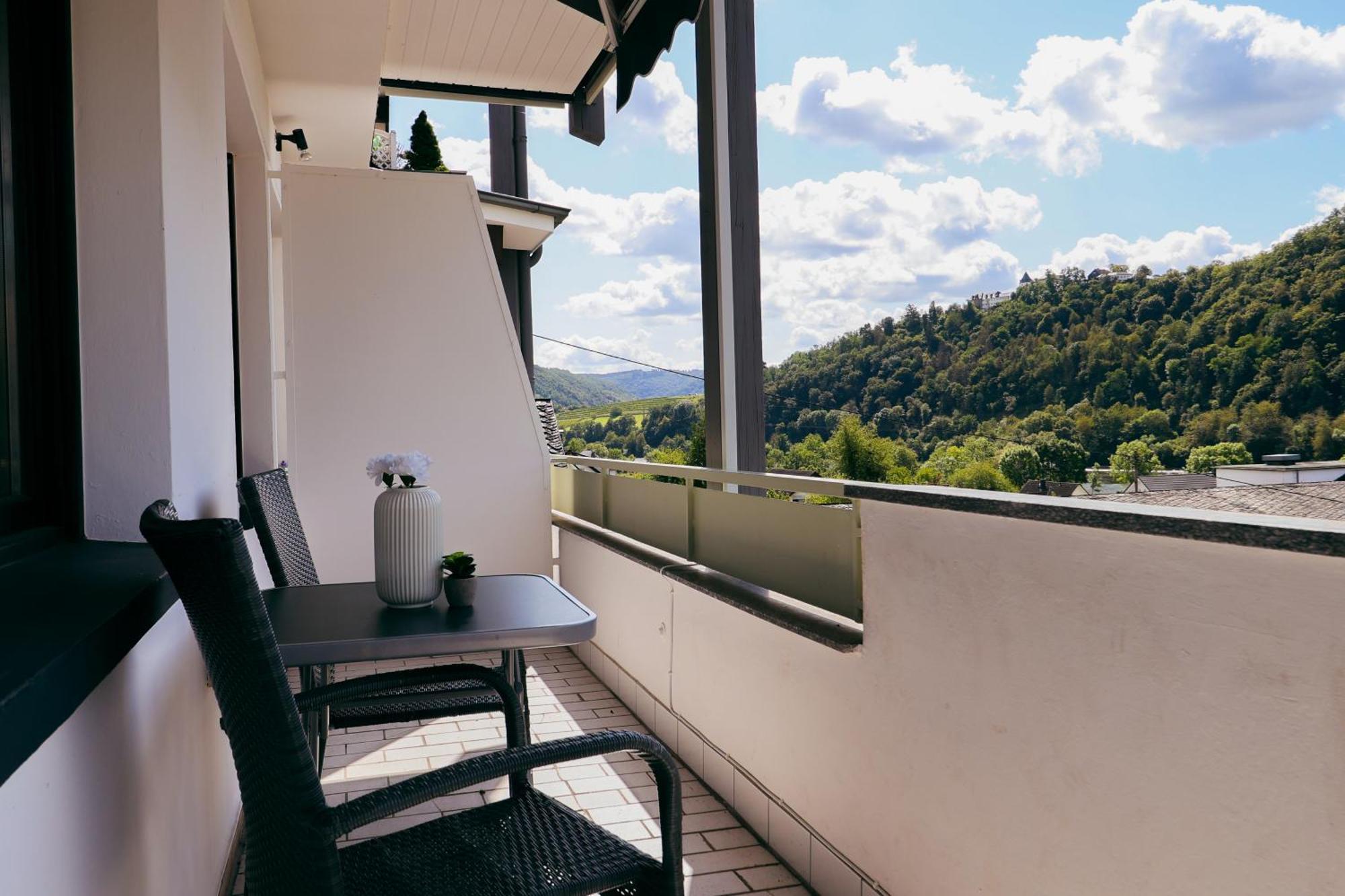 בולאיי Moderne Fewo Sky Netflix Terrasse Burgblick Boxspringbett Waschtrockner מראה חיצוני תמונה